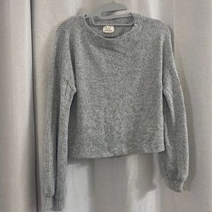 Gray crop sweater with puff sleeves